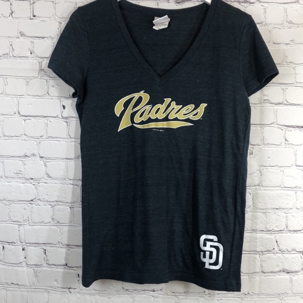 Genuine Merchandise Blue and Tan Fitted Graphic Tee